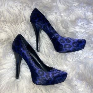 CARLOS SANTANA Satin Leopard Platform Pumps 7.5 Platonic